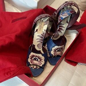 Valentino Garavani Women's Floral Blue and Burgundy Heels